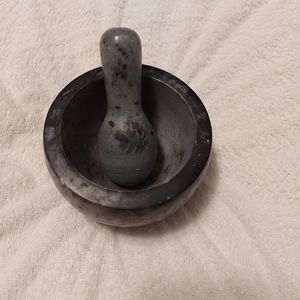 Green marble mortar n pestal  for grinding herbs  pills etc